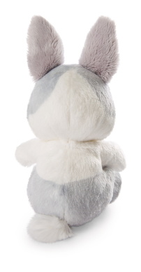 Lapin gris endormi dans petit panier 