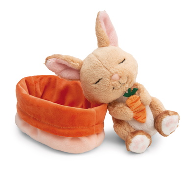 Lapin endormi avec carotte 12cm dans petit panier pêche